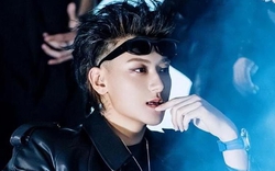 “Mỹ nam chủ tịch showbiz” mất kiểm soát trên truyền hình, chửi thề loạn xạ phải có người can ngăn