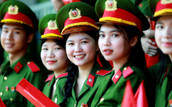 Choáng tỷ lệ 1 "chọi" 80 vào trường công an
