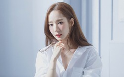 "Nữ hoàng dao kéo" không bị đánh bại bởi thời gian, visual tuổi 40 vẫn cứ nhất nhì Kbiz