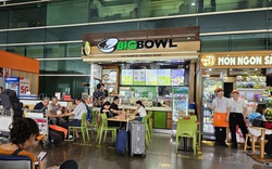 Chủ đầu tư sân bay Tân Sơn Nhất nói gì về giá phở, mì gói cao gấp nhiều lần bên ngoài?