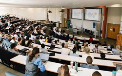 Đây là ngành học đông thí sinh đăng ký nhất kỳ thi ĐH của Trung Quốc 2025, ở Việt Nam cũng hot vô cùng, 10 năm nữa chưa chắc hạ nhiệt