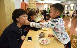 Những bậc cha mẹ sống sung sướng khi về già, phần lớn là do đã dạy con 3 điều này từ sớm