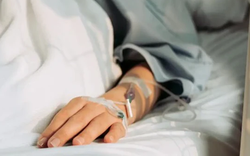 Cô gái 18 tuổi suy thận nặng, suýt mất mạng chỉ vì một uống thứ nước "vạn người mê"