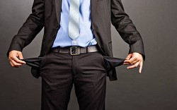 60% người dân một nước ĐNÁ lâm vào cảnh đầu tháng đã hết tiền, giới trẻ vung tiền chi tiêu để ‘bằng bạn bằng bè’, chậm lấy vợ sinh con, không tài khoản tiết kiệm