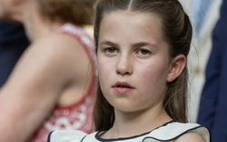 Choáng ngợp với gia tài Công chúa Charlotte sẽ thừa kế