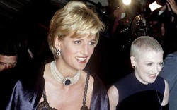 Cristiano Ronaldo vừa gây sốt vì nhẫn 30 carat, nhưng vẫn bị “hạ gục” bởi báu vật hoàng gia của Công nương Diana