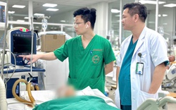 Giành lại sự sống nhờ ca phẫu thuật khẩn cấp, người đàn ông 54 tuổi ở Hà Nội thoát khỏi “quả bom nổ chậm” trong não