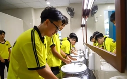 "Học trò không dám vào nhà vệ sinh thì hiệu trưởng không hoàn thành nhiệm vụ"