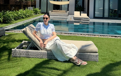 Một hoa hậu ở tuổi 49: Sống trong “siêu biệt thự” 400 tỷ đồng tại quận 2, được chồng yêu chiều hết mực