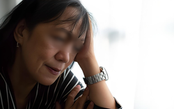 Vào dọn phòng của con vô tình tìm thấy mảnh giấy kẹp trong đống sách, tôi mới hiểu thế nào là tự tay đóng lại cánh cửa gia đình