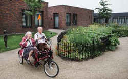 Ngôi làng ở Hà Lan nơi tất cả người dân đều bị... mất trí nhớ