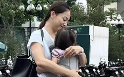 Lan Phương địu con đến phiên tòa xử ly hôn