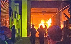 Cháy một công ty phụ tùng ô tô ở TPHCM