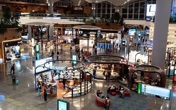 Tiết lộ mẹo 'giữ ví' ở sân bay