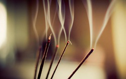 3 khung giờ tốt nhất để thắp hương