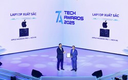 FPT Shop ghi dấu ấn tại Tech Awards 2025 với hệ sinh thái công nghệ đa dạng