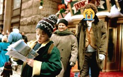 Chuyện đáng xấu hổ của tài tử "Ở Nhà Một Mình" bị bại lộ