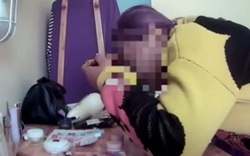 Để camera giấu kín ở resort, khi quay lại người phụ nữ choáng váng với hành động của nhân viên