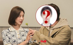 Chưa thấy ai khổ như mỹ nhân này: Bị tòa án triệu tập chỉ vì... 1 bức ảnh!