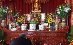 Thời điểm vàng để bao sái bàn thờ, tỉa chân hương