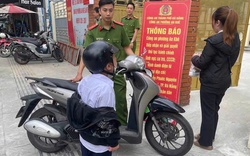 Con khóc không chịu đi học, mẹ chở thẳng tới... đồn công an ở Đà Nẵng