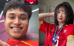 "Người hùng" U23 Việt Nam chiều bạn gái hết cỡ, vừa vào phòng thay đồ đã vội gọi điện báo tin vui chiến thắng