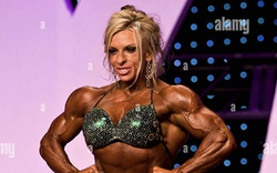 Nữ “quái vật thể hình” bắp tay nổi khối như thép, xuất hiện là khiến dân tình nín thở