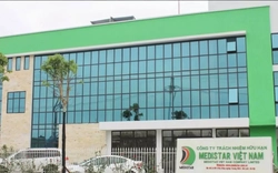 Huy động 200 cảnh sát khám xét đường dây sản xuất thực phẩm chức năng giả với quy mô gần 1.800 tỷ đồng