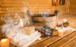 Tắm nước nóng lâu trong mùa lạnh: Những rủi ro không ngờ