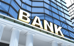 Một ngân hàng "chơi lớn" tăng mức lương chưa từng có cho nhân viên