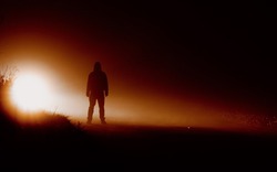 Từ triệu phú công nghệ thành kẻ trắng tay: Bi kịch người đàn ông lang thang sa mạc tìm người ngoài hành tinh vì tin lời AI của Meta