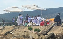 Tang thương vùng quê nghèo sau vụ sập bờ kè cướp đi sinh mạng 2 cặp vợ chồng