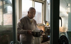 Sống đến 55 tuổi mới biết: Nếu không muốn về già cô đơn, có 3 việc KHÔNG THỂ làm