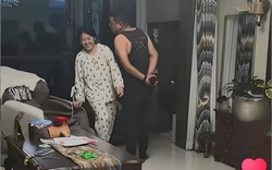 "Con gái lớn thế này còn làm vậy thì coi sao được?"