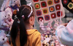 Sự khác biệt "một trời một vực" giữa trẻ có và không có tiền tiêu vặt từ nhỏ