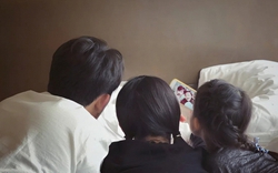 Cuộc sống 20 năm sau của 2 gia đình "sinh con gái đầu lòng" và "sinh con trai đầu lòng" gây ngỡ ngàng: Đúng là hơn nhau ở tư duy!