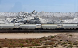 Phát hiện la liệt khoáng sản trị giá 2.500 tỷ USD, nền kinh tế 1.270 tỷ USD tuyên bố sắp thay đổi cuộc đua đất hiếm, Mỹ lập tức để mắt