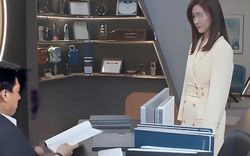 Ông chủ phát hiện nữ nhân viên giống hệt vợ đã mất, tìm mọi cách gặp bố mẹ cô nhưng vừa thấy liền sụp đổ