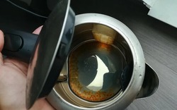 10 năm dùng ấm siêu tốc chưa bao giờ thấy cảnh tượng này, phúc 7 đời phát hiện ra sớm