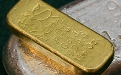 Vàng tăng giá, nhưng không nhanh bằng món đồ "bình dân" này: Một hộp nhỏ đã đủ mua căn hộ tại thành phố