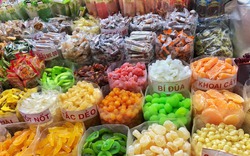 6 loại mứt Tết KHÔNG NÊN mua kẻo mang bệnh vào người