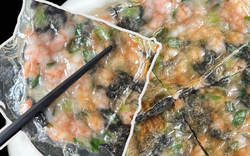 Đừng chỉ dùng cuốn nem, mang bánh tráng Việt làm theo cách này đảm bảo cả nhà tranh nhau gắp vì quá ngon