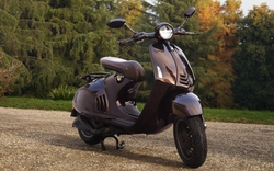 Xem trước Vespa 946 Horse sắp về Việt Nam: Phiên bản giới hạn dành cho người chơi Vespa hệ tuổi ngựa, giá về Việt Nam dễ rơi tầm nửa tỷ