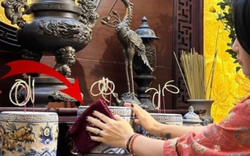 Xê dịch bát hương lúc lau bàn thờ có sao không? Chuyên gia đưa ra cách hoá giải đơn giản, ai cũng làm được