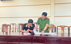 Ra quyết định bắt tạm giam nhân viên giao hàng Cao Tấn Phát