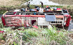 Lật xe khách ở Sơn La, 11 người bị thương