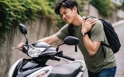 Đau tay khi dắt xe máy lên dốc, siêu âm mới 'lộ diện' thủ phạm