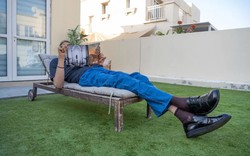 Cuộc sống tồi tệ do thân hình quá khổ của người đàn ông cao nhất thế giới