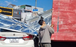 Đắk Lắk: Sập biển quảng cáo, 1 phụ nữ bị thương nặng