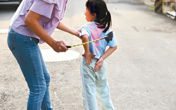 Chuyên gia nói "Thương cho roi cho vọt" là SAI: Trẻ bị đánh lúc 3 tuổi có nguy cơ trở nên hung hăng cao hơn tới 50%